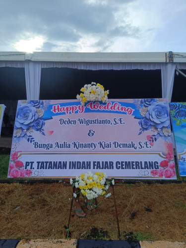Papan Bunga Palangkaraya 0851-1999-1337 | King Florist Palangkaraya